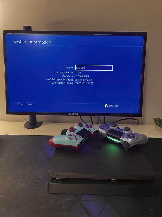 PlayStation 4 Slim 1TB cu cutie + 3 jocuri și căști MarsGaming