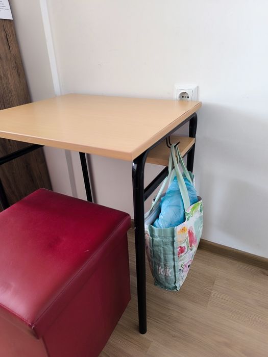 Малко ученическо бюро