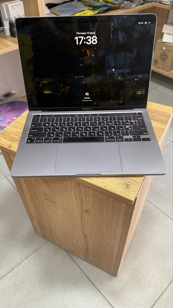 Продаю MacBook Pro M2 (13”) – 8GB / 512GB SSD