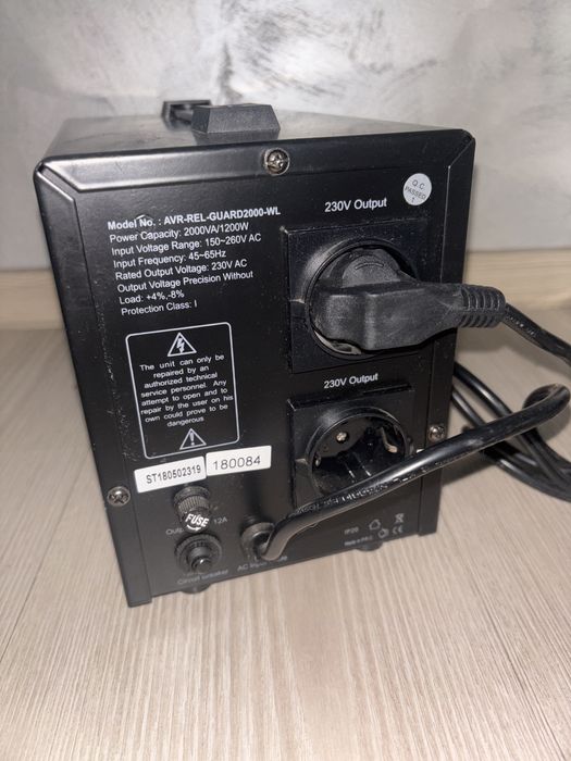 Stabilizator de Tensiune Automat 2000VA / 1200W AVR-REL-GUARD2000-WL