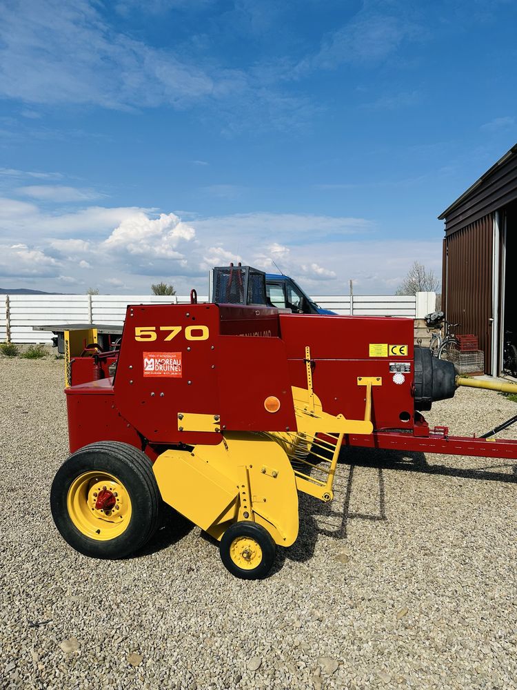 Balotiera presa de balotat new holland 570 si welger ap 500