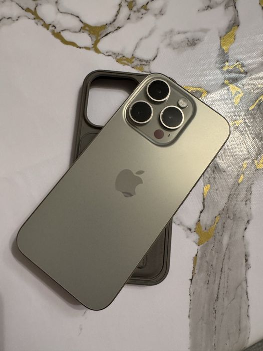 Iphone 15 pro…….