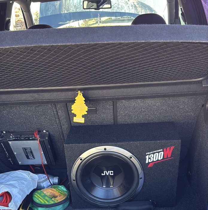 Subwoofer JVC + Amplificator Magnat