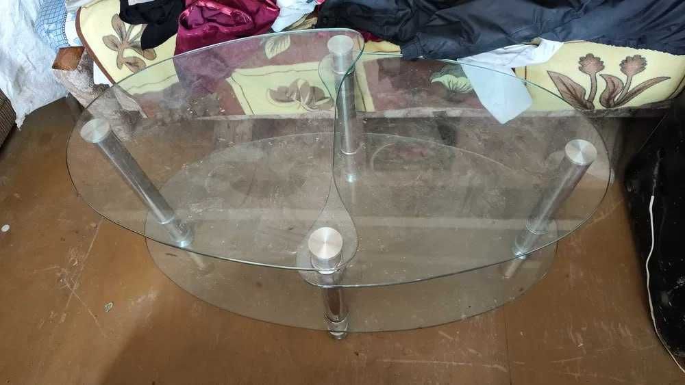Двухъярусный стеклянный стол