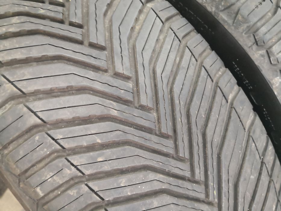 235 55 19 цола гуми като нови Michelin dot 23