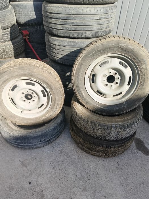 Срочно продам шыни