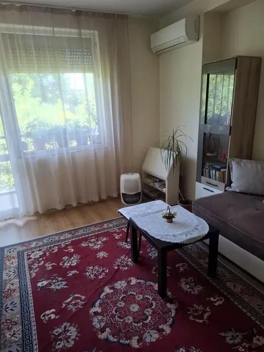 Дава се под наем Двустаен апартамент в София, Витоша - 75 кв.м за 780 € - Снимка #1