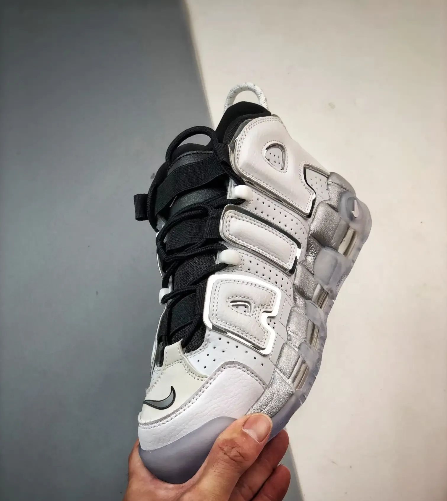 Nike Uptempo White Chrome mărimi: 36-->43