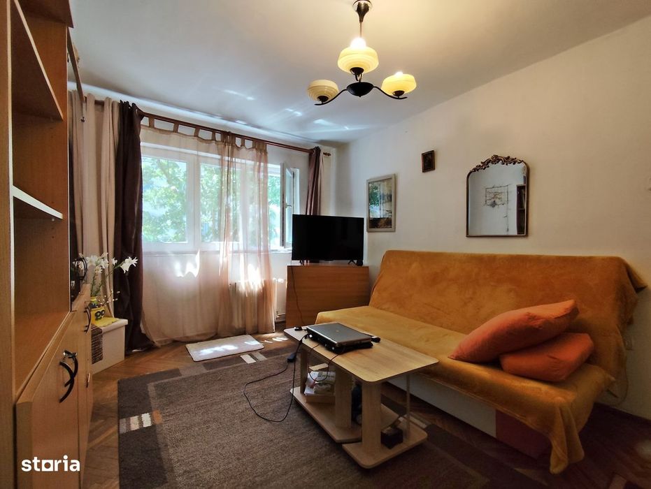 De vanzare apartament 3 camere, str.Morii, Nufarul, Oradea