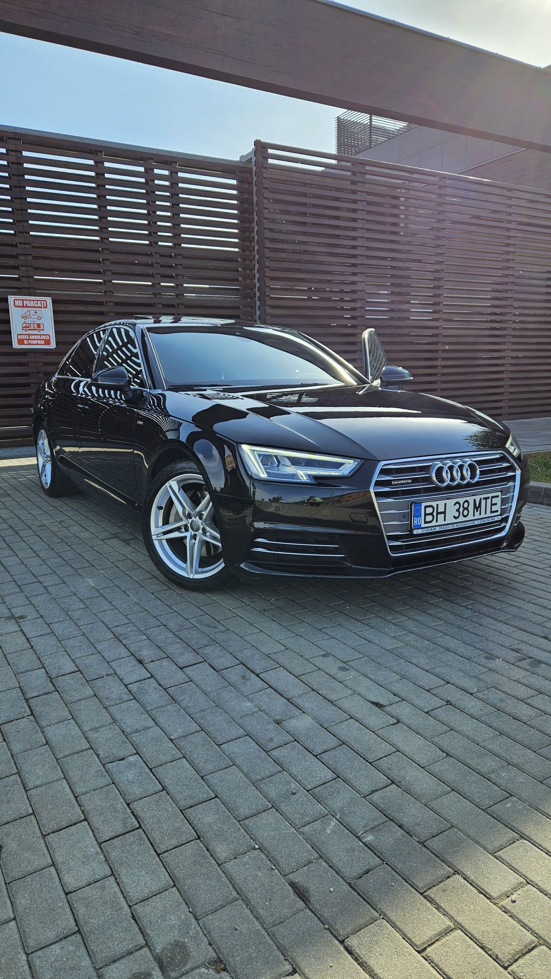 Vand audi a4 b9 sedan quattro 2.0 diesel, 230cp!