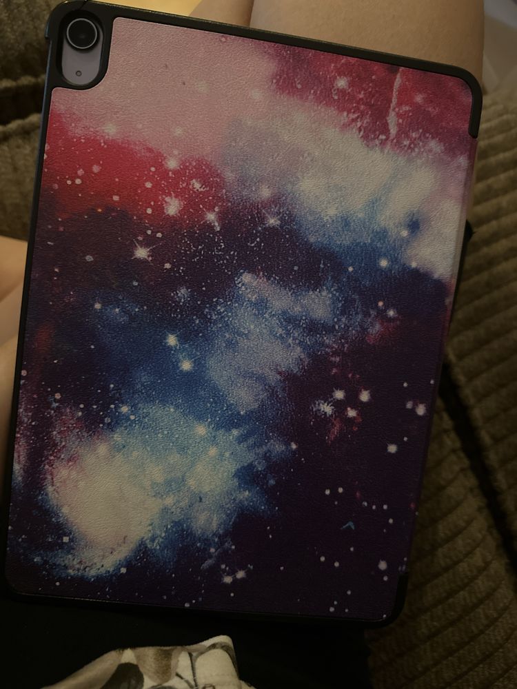 Ipad air 5 culoare mov