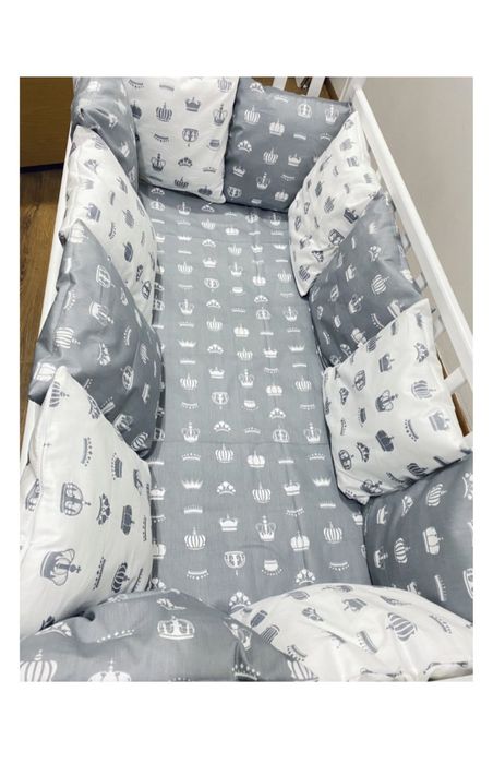 Бортики 12 подушек (бортиков) съемных наволочек на замочках.