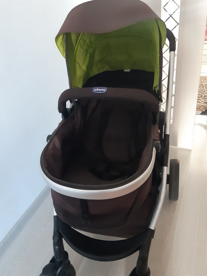 Детская коляска chicco