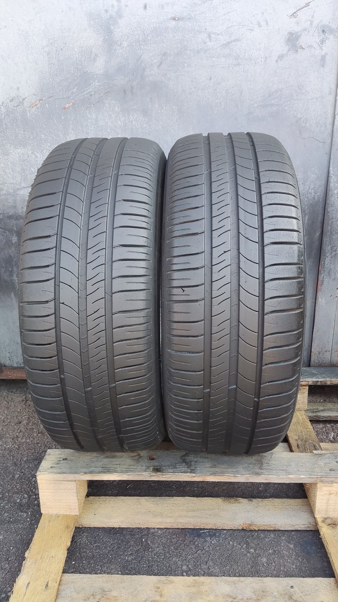 2бр. летни гуми 205/55/16 Michelin Energy Saver  
dot21
6.99 mm
Добро