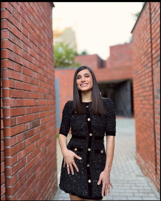 Рокли черна и бежова