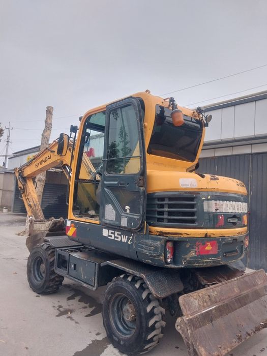 Экскаватор Hyundai 55