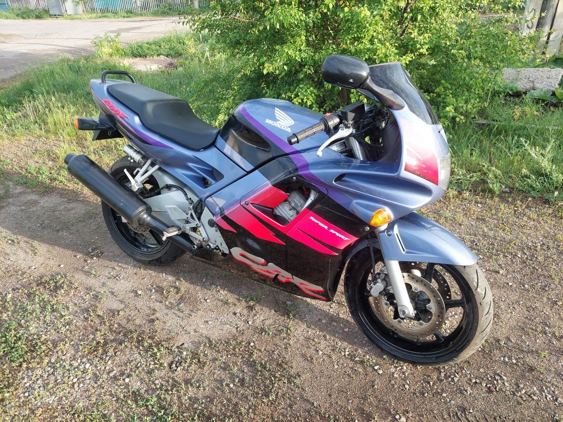 Мотоцикл Хонда CBR 600