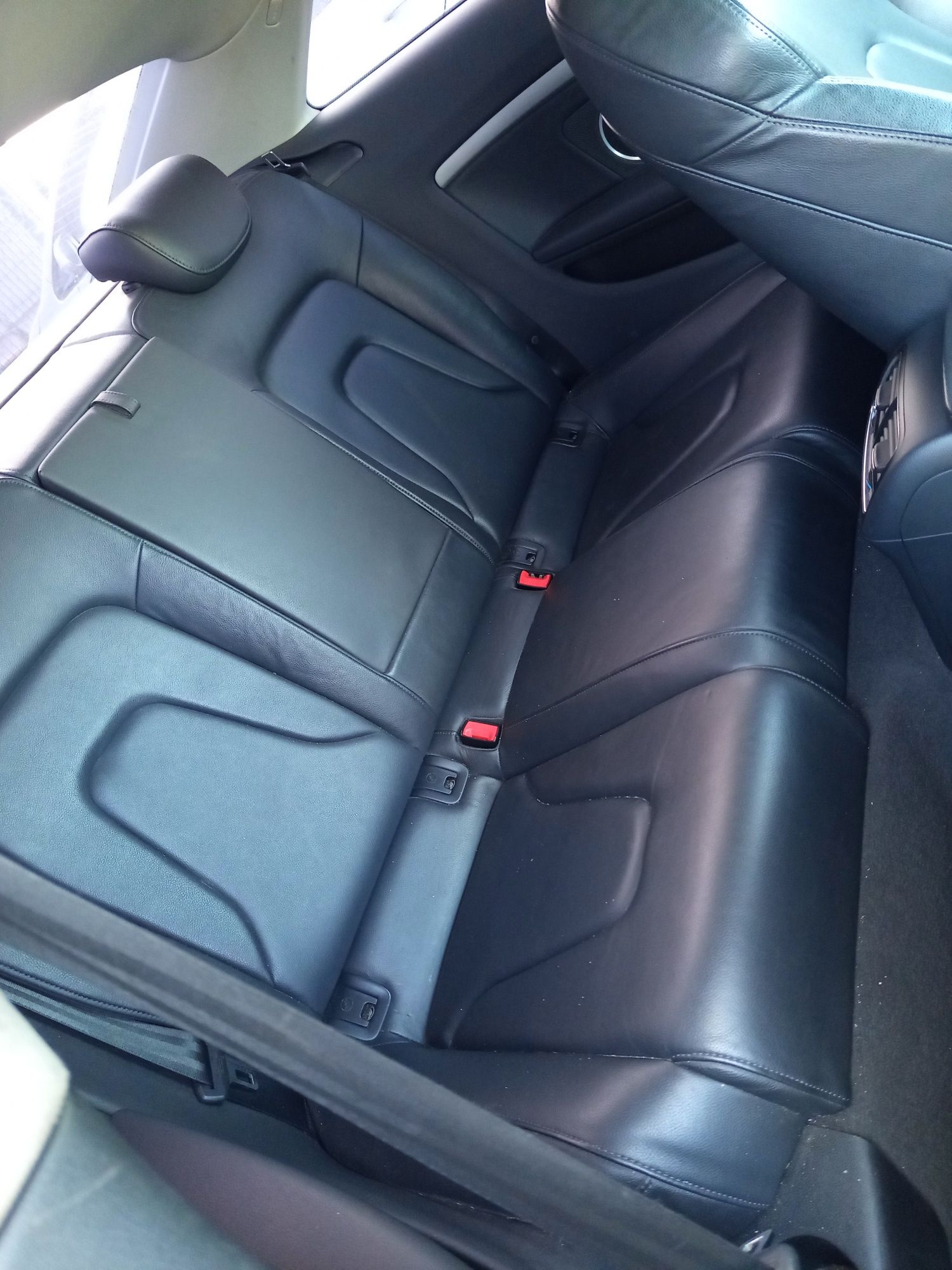 Ауди А5  2.0 TFSI  2010 год