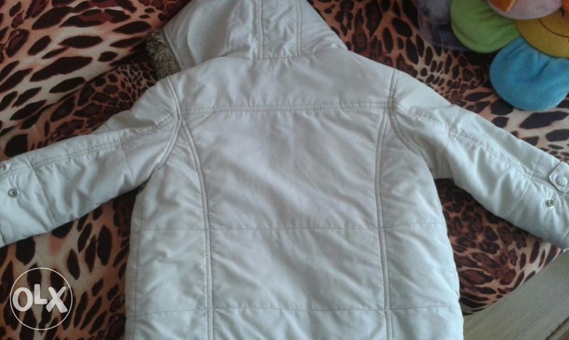 Бяло яке на Girl2Girl