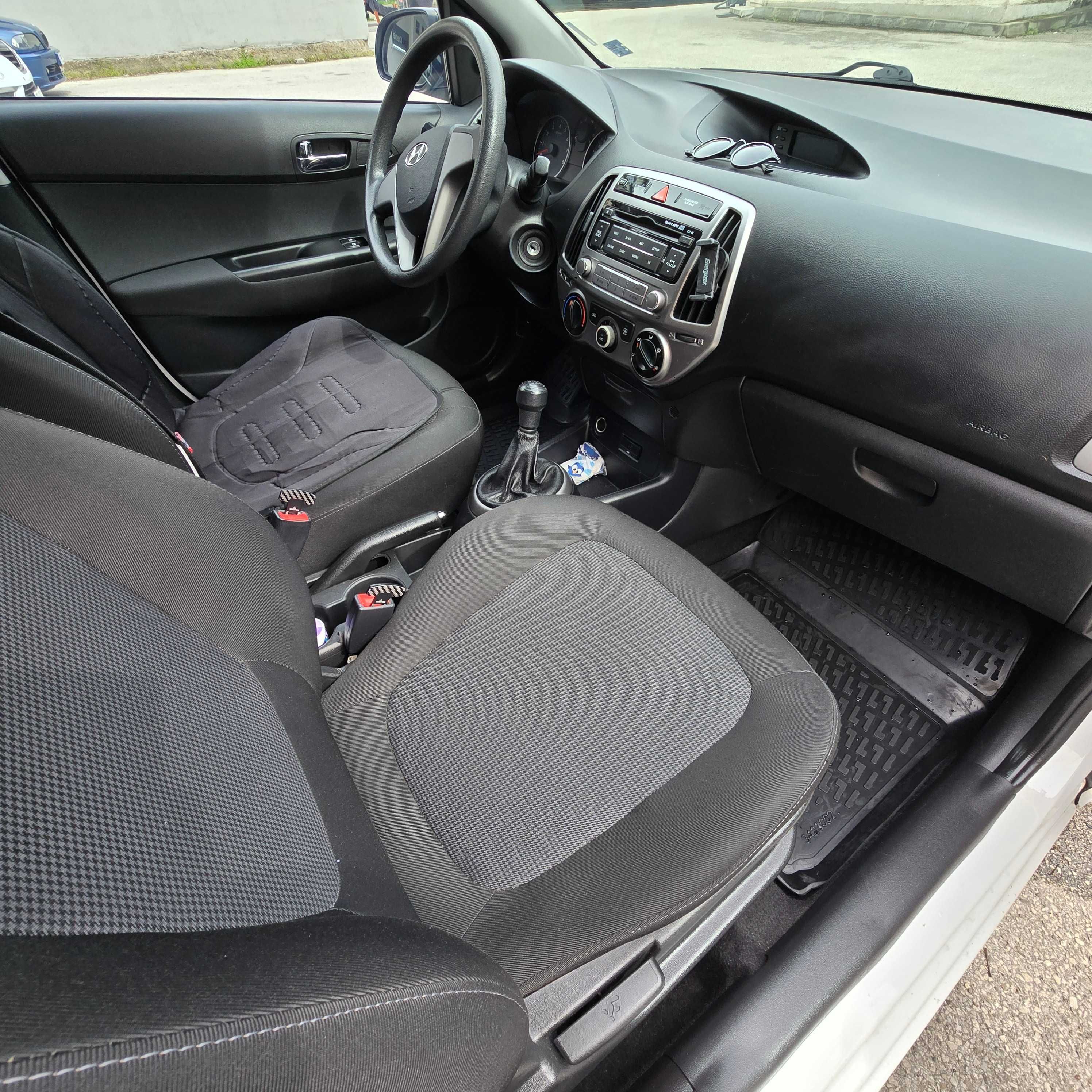Hyundai I20 1.2 Бензин 2014 г. Android Auto