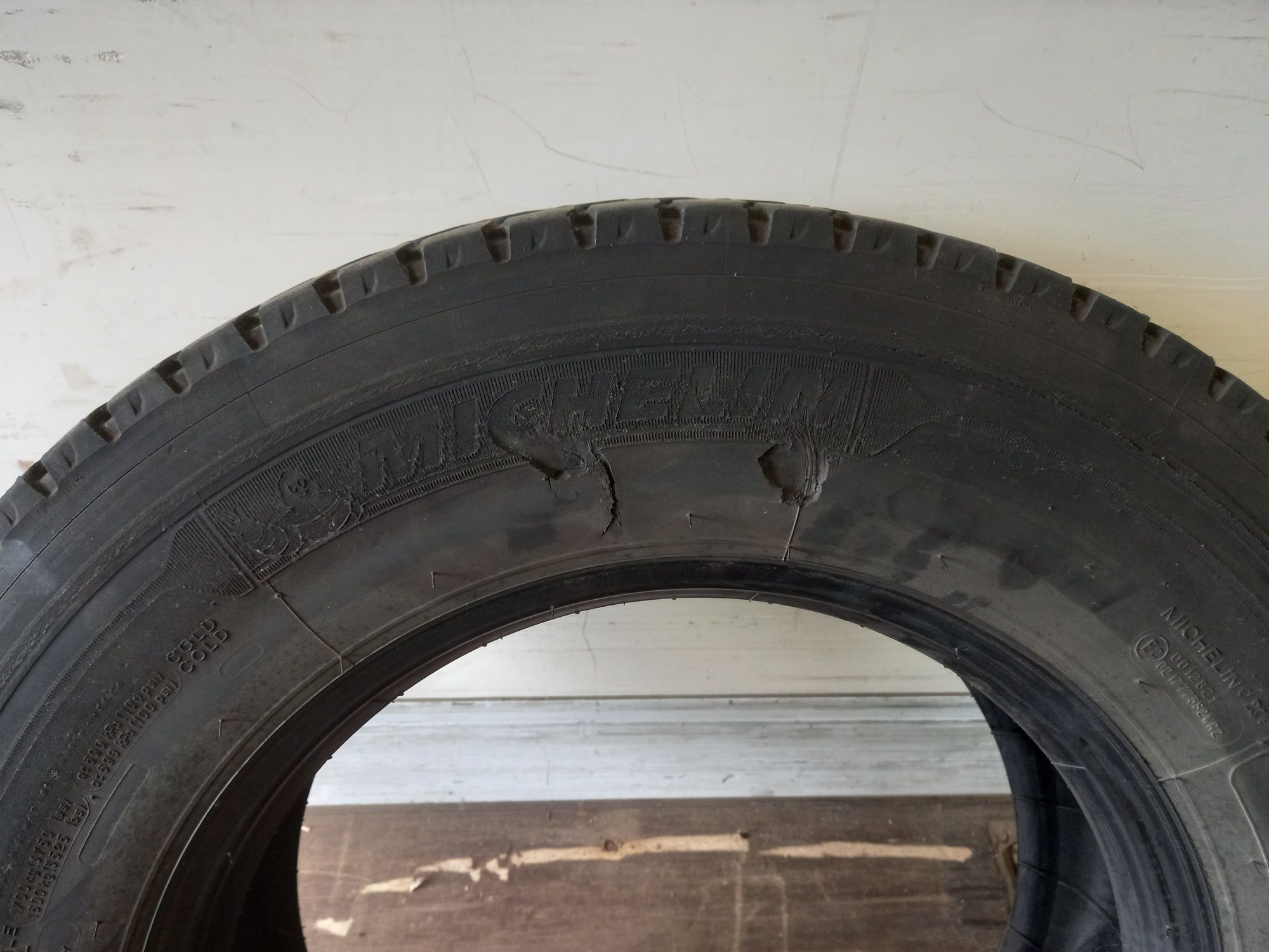 4 броя 215 75 17.5 michelin