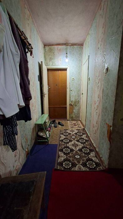 Ахмад Югнакий 1/2/5 балкон 2х6
1²/2/5 общ пл 46м² 
Балкон 2х6 не торец