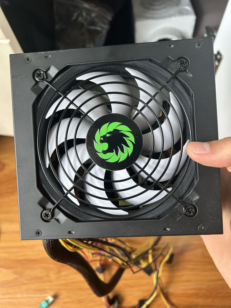 Блок питания GAMEMAX 500W