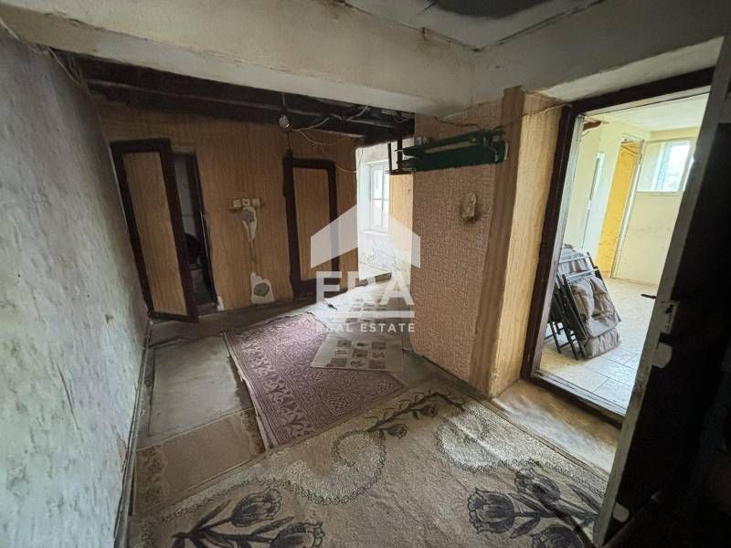 Уникална селска къща в с.Крепост