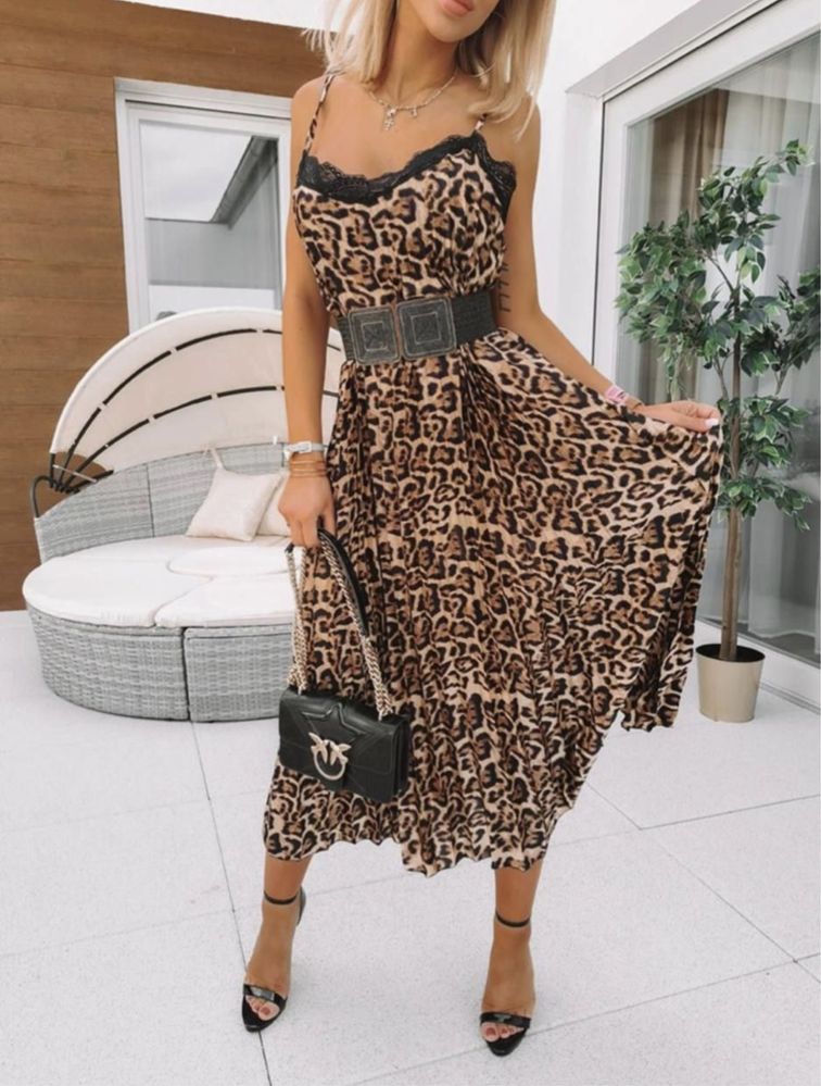 Rochie leopard gen zara h&m pull&bear stradivarius