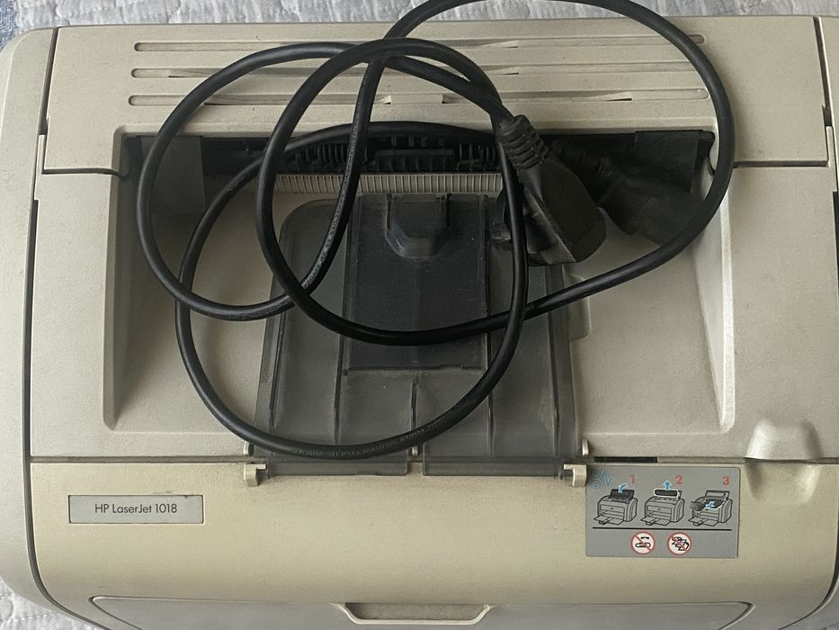 Принтер hp LaserJet 1018