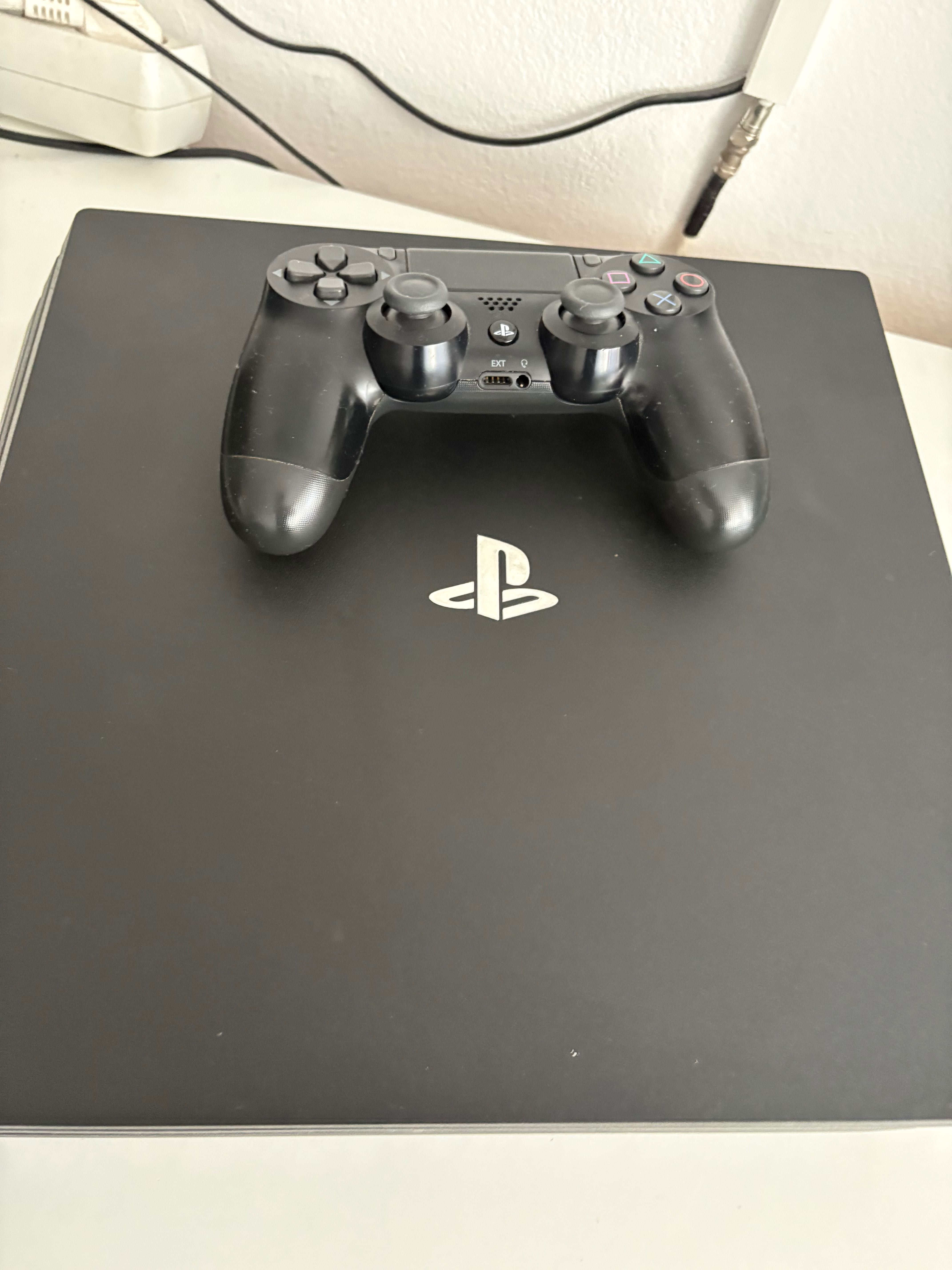 ps4 pro + monitor