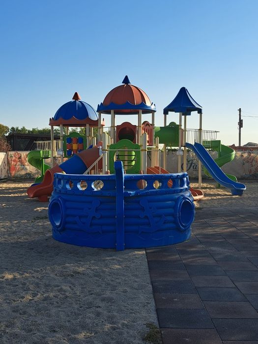 Loc de joaca corabie