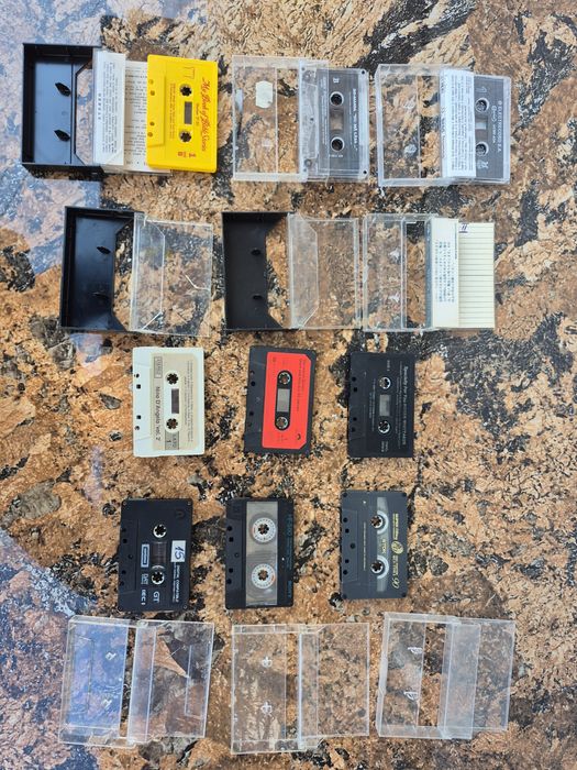 Vând 9 casete audio 60-90 minute cu muzica mixta