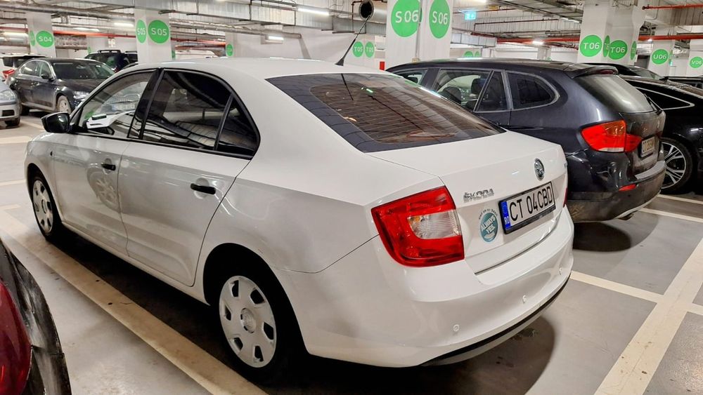Skoda Rapid 1.4 TSI DSG (camera 180° +  senzori + navigatie)
