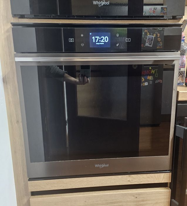 Vând Cuptor incorporabil WHIRLPOOL W9 OM2 4S1 P BSS, Electric