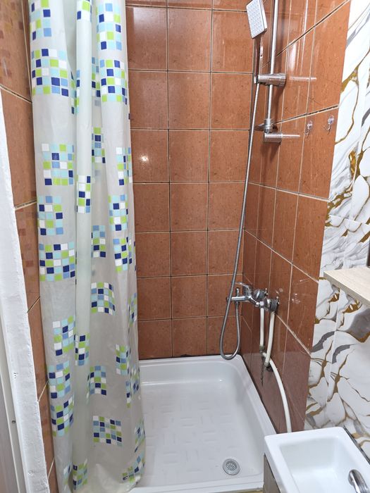 Vând garsonieră zona Vlaicu