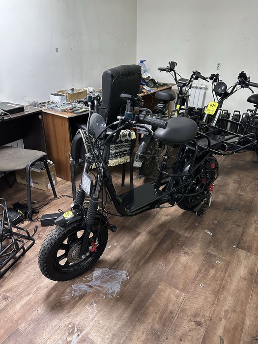 Продам электровелик курьерский