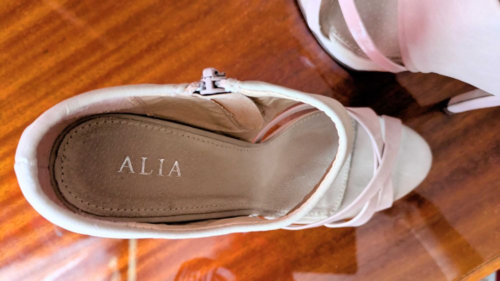 17
Sandale Elegante Bej&Roz – Versatile, pentru ocazii/ținute casual