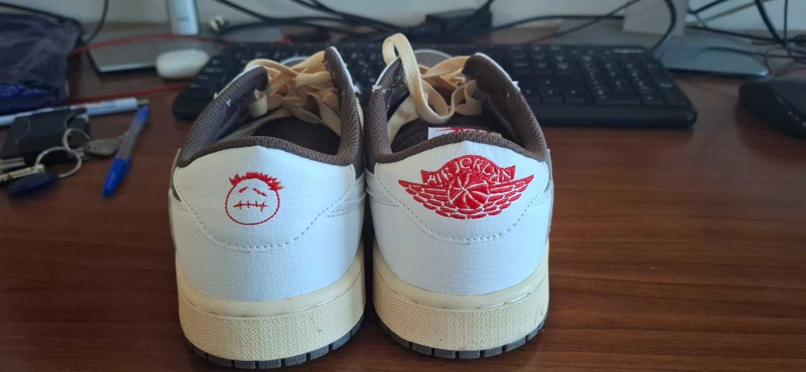 Jordan 1 low reverse mocha