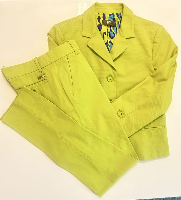 Costum verde neon S/M