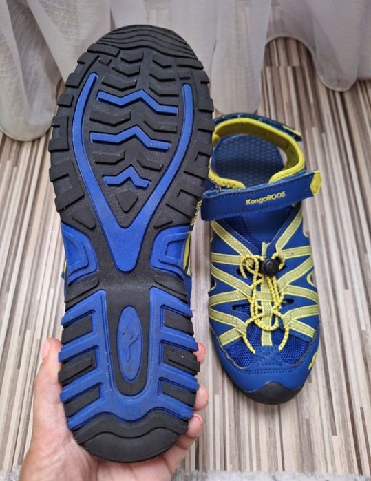 Sandale KangaRoos mărime 40 ca noi.