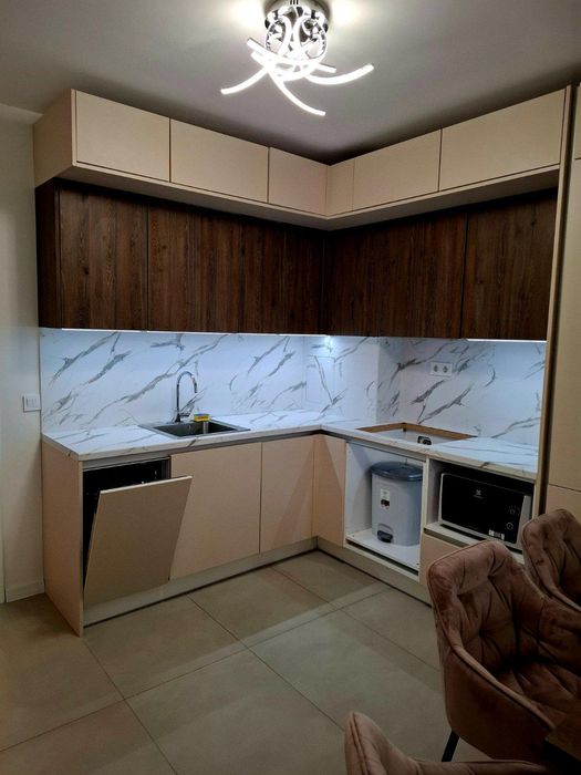 Тристаен апартамент , за продажба , кв.Център