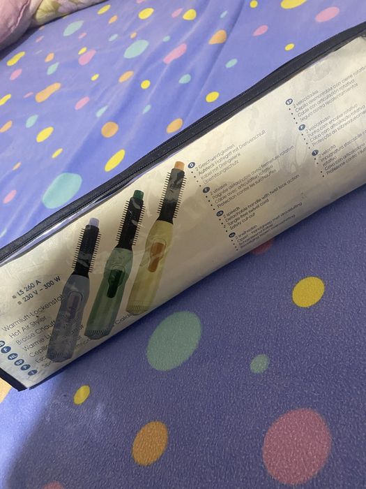 Perie electrica cu aer cald