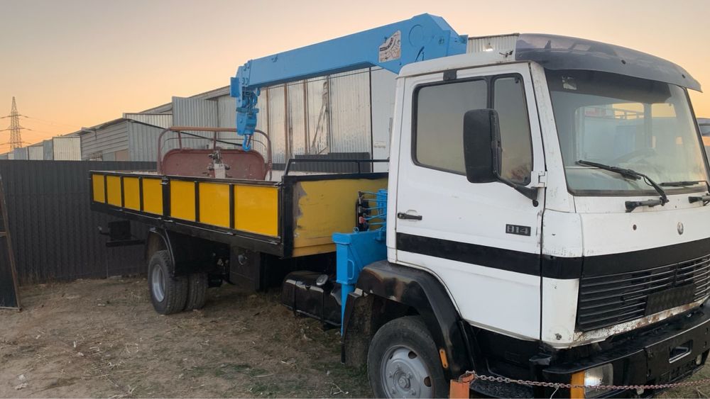 Продаётся бортовой манипулятор Mercedes-benz 814