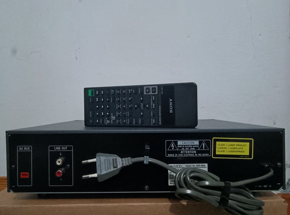SONY  CDP-M43 player