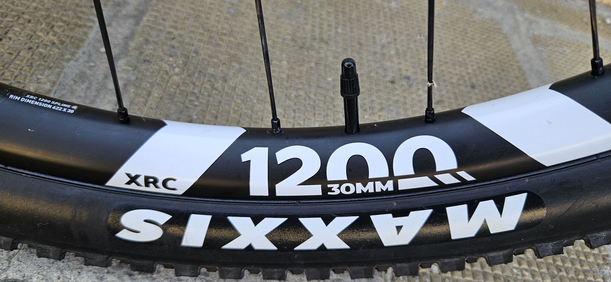 Продавам планински велосипед Canyon Exceed CF SLX LTD MVDP edition XS