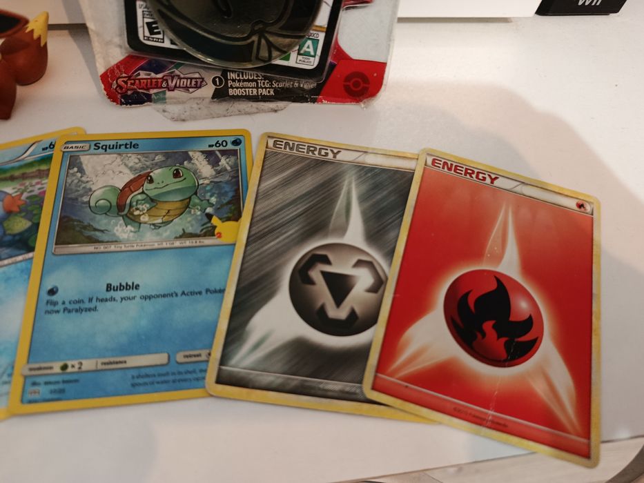 Set 11 cartonase originale și 6 cartonașe vechi Pokemon Scarlett