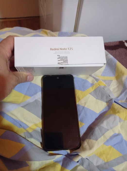 De. Vânzare      Telefon Xiaomi redmi note12 S