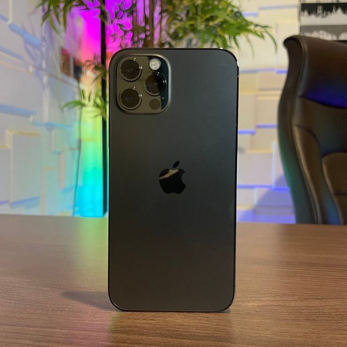 iPhone 12 PRO Black , ca nou cu factură și cutie !