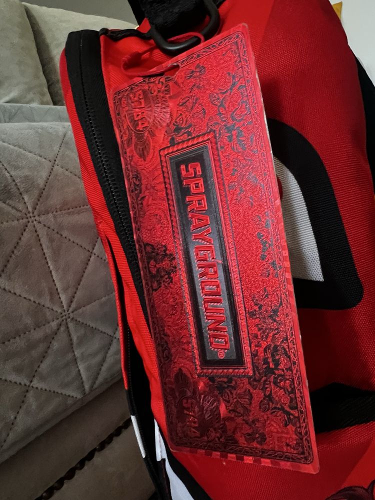 Vând rucsac Sprayground